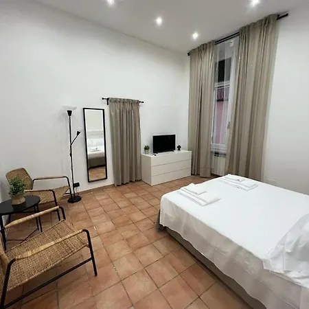 Nicolosio 15 *