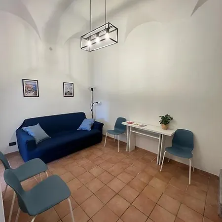 Appartamento Nicolosio 15 *